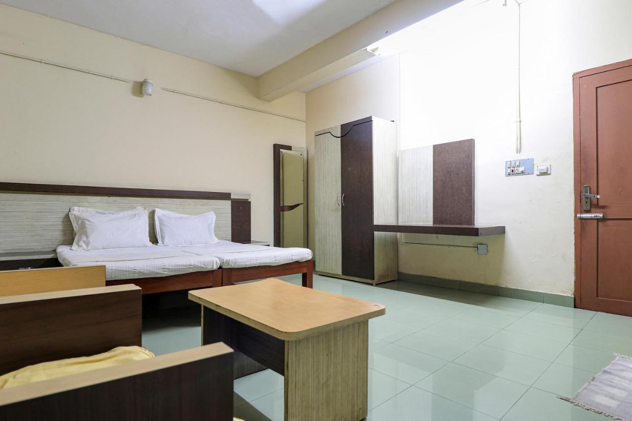 Spot On 60610 Malabar Tourist Home Kannur Exterior foto